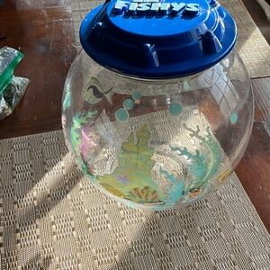 Fishys Blue Lid Fish Bowl great for kids